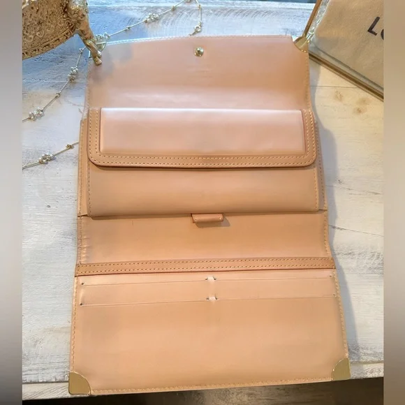 SOLD Limited edition Louis Vuitton White Monogram Multicolor Sarah Wallet - Picture 3 of 11